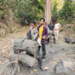 कोयला चोरों के खिलाफ वन परिक्षेत्र वैढन वन अमले ने की कार्यवाही