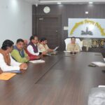 नगर निगम आयुक्त की अध्यक्षता में पार्षदों के साथ बैठक आयोजित