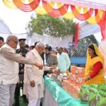 मप्र के राज्यपाल के साथ सांसद ने किया सीधी जिले में जनसंवाद व वृक्षारोपण कार्यक्रम