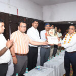 लाइनमैन दिवस पर बिजली कर्मियों का सम्मान, उत्कृष्ट कार्य करने वाले कर्मचारियों को किया गया पुरस्कृत