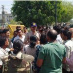 पवन साहू हत्याकांड: गुरुवार को बढ़ी हलचल, पीड़ित परिवार ने विधायक संग कलेक्टर से की मुलाकात