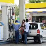 पेट्रोल पंपों पर नियम ताक पर: न हवा, न पानी, शिकायत पुस्तिका भी गायब