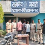 हनुमान मंदिर चोरी का खुलासा: 3 आरोपी गिरफ्तार, 2 लाख का माल बरामद