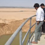 कलेक्टर ने सोन नदी में स्थापित बैढ़न 2 समूह जल प्रदाय योजना अंतर्गत प्रमुख घटकों का किया निरीक्षण