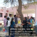 रजमिलान महाविद्यालय में अनूठी पहल: पक्षियों के लिए रखे सकोरे, दिया संरक्षण का संदेश