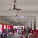 भीषण गर्मी में बैढ़न बस स्टैंड पर बदहाल इंतजाम, बंद पड़े पंखों से यात्री परेशान