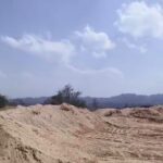 मझौना में अवैध रेत भंडारण पर खनिज एवं पुलिस विभाग की बड़ी कार्रवाई, 174 घन मीटर रेत जब्त