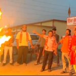 महिला आरक्षण के विरोध पर शिवसेना का प्रदर्शन, इंडी गठबंधन का पुतला दहन