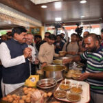 मुख्यमंत्री डॉ. यादव की सादगी ने जीता वाराणसी के लोगों का दिल