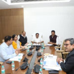 जिला एवं तहसील स्तर पर भी कामर्शियल सिलेंडर की उपलब्धता सुनिश्चित करें