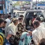 पिकअप पलटने से 12 घायल, एक की हालत गंभीर