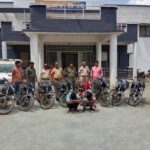 चितरंगी पुलिस की बड़ी कार्रवाई: अंतर्राज्यीय वाहन चोर गिरोह का भंडाफोड़, 9 बाइक बरामद