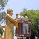 सांसद डॉ. राजेश मिश्रा ने स्वामी विवेकानंद प्रतिमा पर माल्यार्पण कर दी बंगाल विजय की बधाई