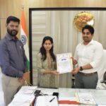ऑनलाइन क्विज के मेधावी प्रतिभागियों को कलेक्टर ने किया सम्मानित