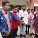 प्रभारी प्राचार्य के रवैये से परेशान चितरंगी कॉलेज के विद्यार्थी