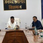हर पात्र व्यक्ति को शासन की योजनाओं का लाभ समय पर मिले- विश्वामित्र पाठक