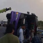 आगरा-लखनऊ एक्सप्रेसवे पर भीषण हादसा: बिहार के दरोगा और कैदी समेत 6 की मौत, 32 घायल