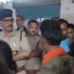 तियरा के पास भीषण सड़क हादसा: बाइक-हाइवा की आमने-सामने टक्कर में युवक की मौत, एक गंभीर