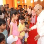 राज्यपाल श्री पटेल ने अपना जन्म दिवस बच्चों के साथ मनाया
