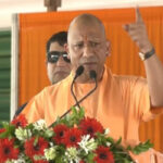 उन्नाव में सीएम योगी का विपक्ष पर हमला, बोले- गरीबों के नहीं, माफियाओं के लिए बहते हैं सपा-कांग्रेस के आंसू