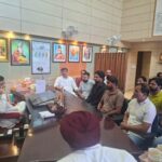 वार्ड- 18 की जनसमस्याओं के समाधान के लिए मेयर से मिले भाजपा प्रदेश प्रवक्ता नरेश अरोड़ा