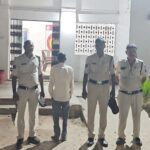 ट्रक चालक से मारपीट और तोड़फोड़ करने वाला बदमाश गिरफ्तार