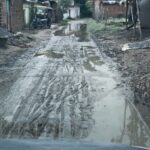 बारिश में ढेंकी की सड़क बनी तालाब, कीचड़ और गड्ढों से ग्रामीण परेशान