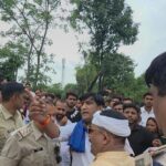 दुधीचुआ खदान में 5 घंटे ठप रहा उत्पादन-परिवहन, रोजगार की मांग को लेकर युवाओं का प्रदर्शन