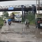 विंध्यनगर-तेलगवां-मटवई मार्ग पर जलभराव से हजारों लोग परेशान, एनटीपीसी ने स्थायी समाधान का दिया भरोसा