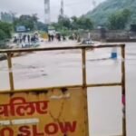 बलिया नाला में जलभराव से हजारों लोग परेशान, जिम्मेदारों की लापरवाही पर उठे सवाल