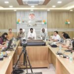 कलेक्टर की अध्यक्षता में जिला स्तरीय शांति समिति की बैठक संपन्न