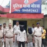 मोरवा पुलिस ने खदान में हुई डकैती और चोरी का किया खुलासा, लूटी गई रायफल व बाइक सहित दो आरोपी गिरफ्तार
