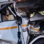 खड़े ट्रक में पीछे से भिड़ी पिकअप, चालक-खलासी की मौत