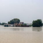 बिहार में नदियों का जलस्तर घटा, कई जगह अब भी खतरे के निशान से ऊपर