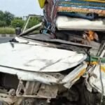 केएमपी एक्सप्रेस-वे पर मौत का कहर, ट्रक में घुसी श्रद्धालुओं से भरी पिकअप
