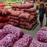प्याज के दाम ने बिगाड़ा रसोई का बजट, खुदरा भाव 54 रुपये किलो के पार; नवंबर में राहत की उम्मीद
