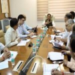 उप मुख्यमंत्री श्री शुक्ल ने मंत्रालय में स्वास्थ्य अधोसंरचनाओं के निर्माण कार्यों की प्रगति की समीक्षा की
