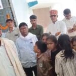अमिलिया कोल माइंस की आरएंडआर कॉलोनी में स्कूल उद्घाटन का विरोध, विस्थापितों ने उखाड़े झंडे-बैनर