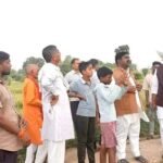 कंपनी के जहरीले धुएं से धान की फसल और बांस के पेड़ झुलसे