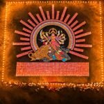 15 हजार सीमेंट की बोरियों से तैयार की मां दुर्गा की भव्य आकृति