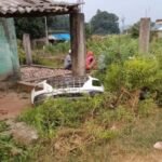 बेकाबू होकर पलटी कार, डेढ़ साल के मासूम की मौत, माता-पिता गंभीर रूप से घायल