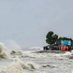 आंध्र प्रदेश के तट की ओर बढ़ा चक्रवात ‘ऑर्नब’, 53 ट्रेनें रद्द; कई राज्यों में भारी बारिश का अलर्ट