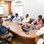 जिला शीघ्र हस्तक्षेप केंद्रों को करें सुदृढ़: उप मुख्यमंत्री श्री शुक्ल